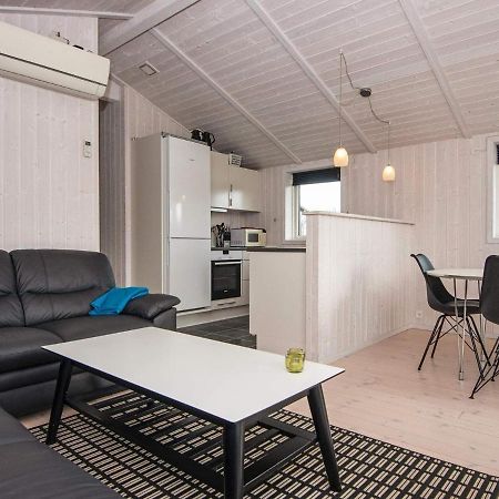 Three-Bedroom Holiday Home In Juelsminde 18 Sonderby  Exterior foto